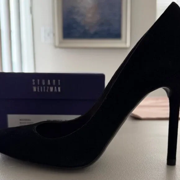STUART WEITZMAN NOUVEAU BLACK SUEDE 100 MM PUMPS SIZE 6 M - NEW TAGS